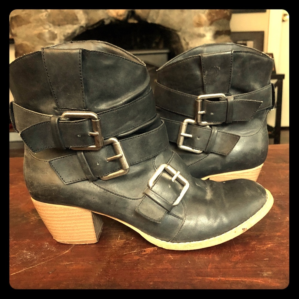 Kenzie Girl moto booties